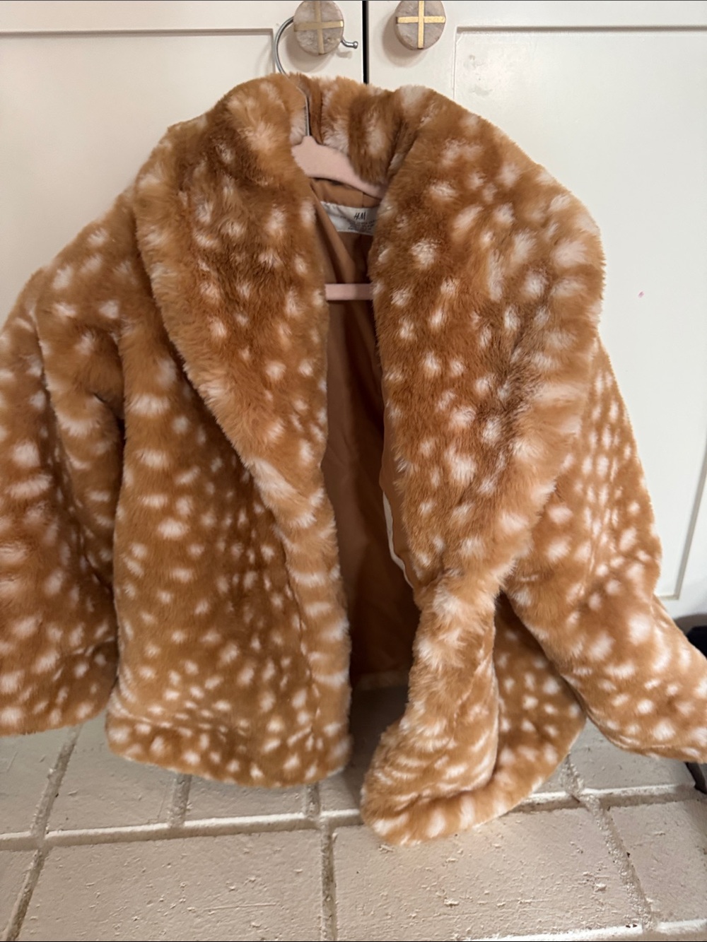 H&M Spotted Faux-Fur Teddy Jacket in Light Brown and Cream